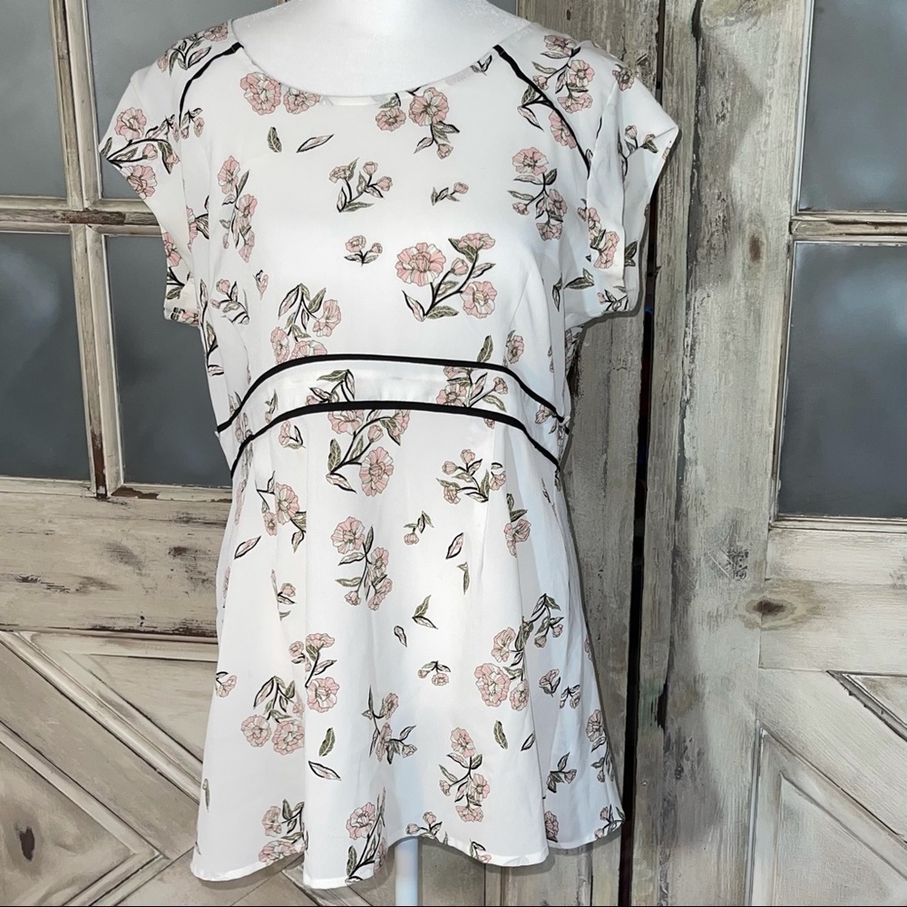 Motherhood Maternity’ peplum floral top size m